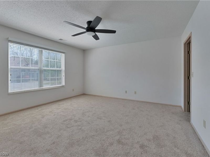 695 E Western Reserve Road, Unit 602, Poland, OH 44514 Photo 11