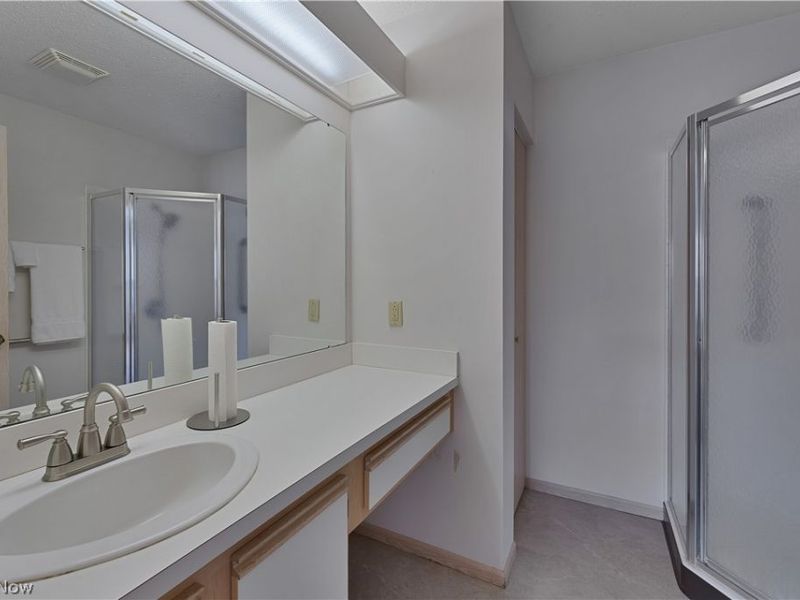 695 E Western Reserve Road, Unit 602, Poland, OH 44514 Photo 13