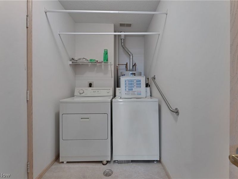 695 E Western Reserve Road, Unit 602, Poland, OH 44514 Photo 8