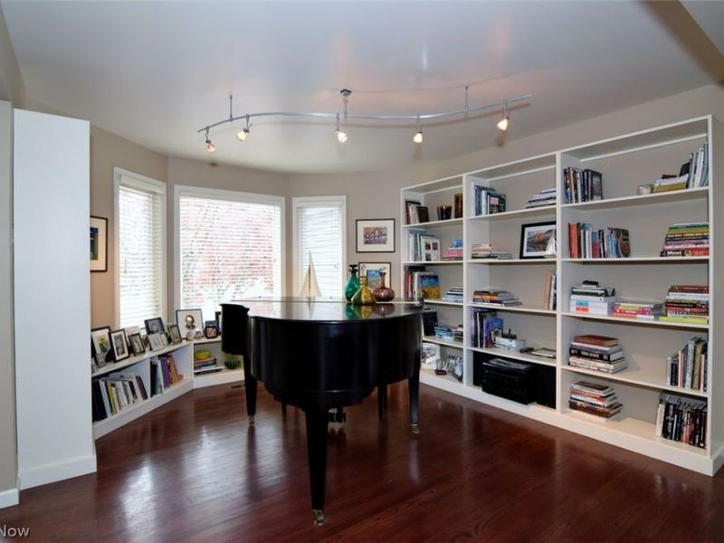 766 Carriage Trail , Northfield, OH 44067 Photo 11