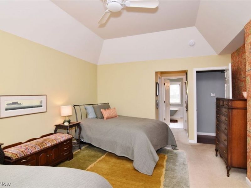 766 Carriage Trail , Northfield, OH 44067 Photo 17