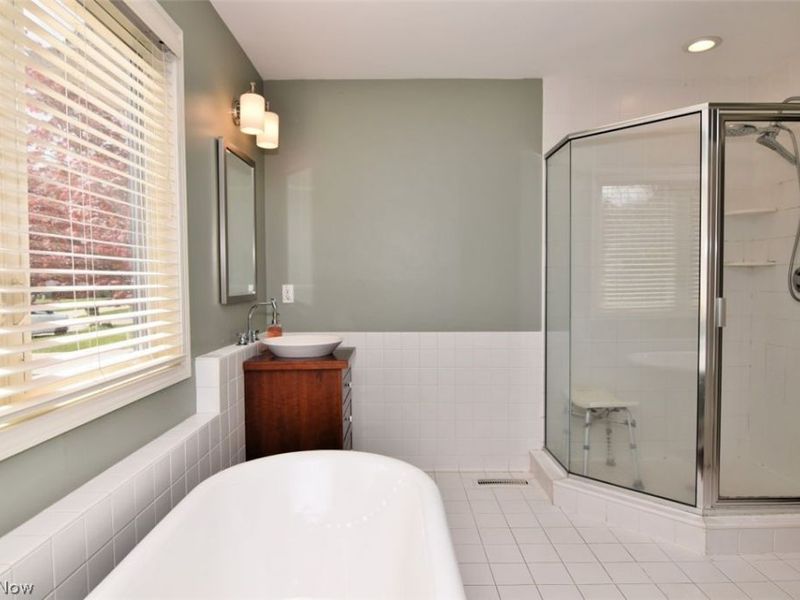 766 Carriage Trail , Northfield, OH 44067 Photo 19