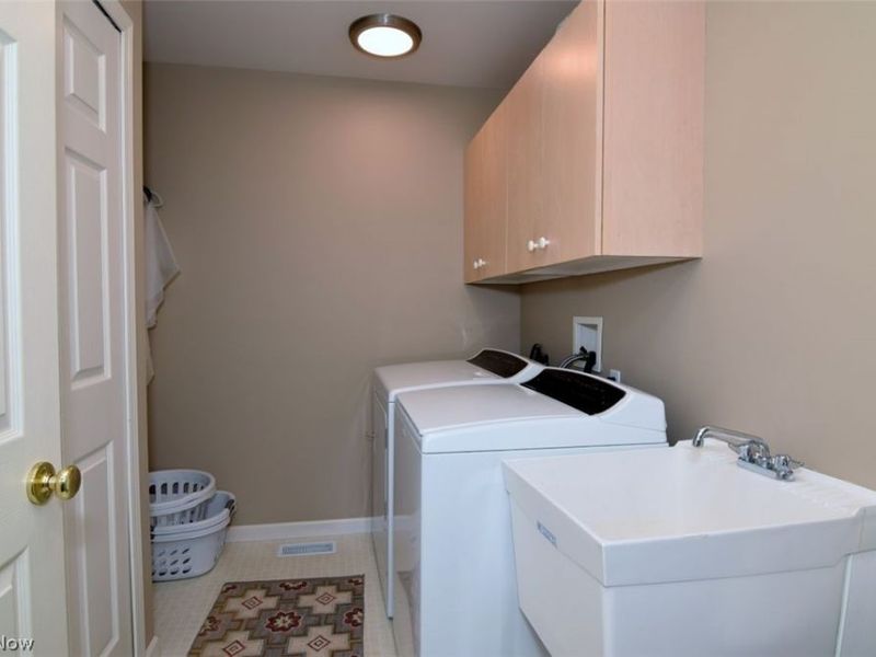 766 Carriage Trail , Northfield, OH 44067 Photo 23