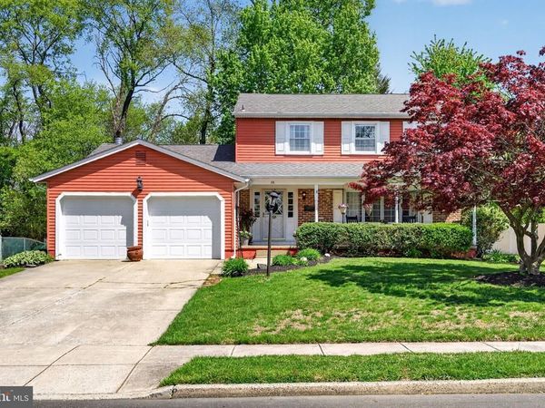 33 ERINDALE DRIVE, MARLTON, NJ 08053