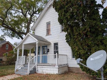 220 W Park Street , Lapeer, MI 48446