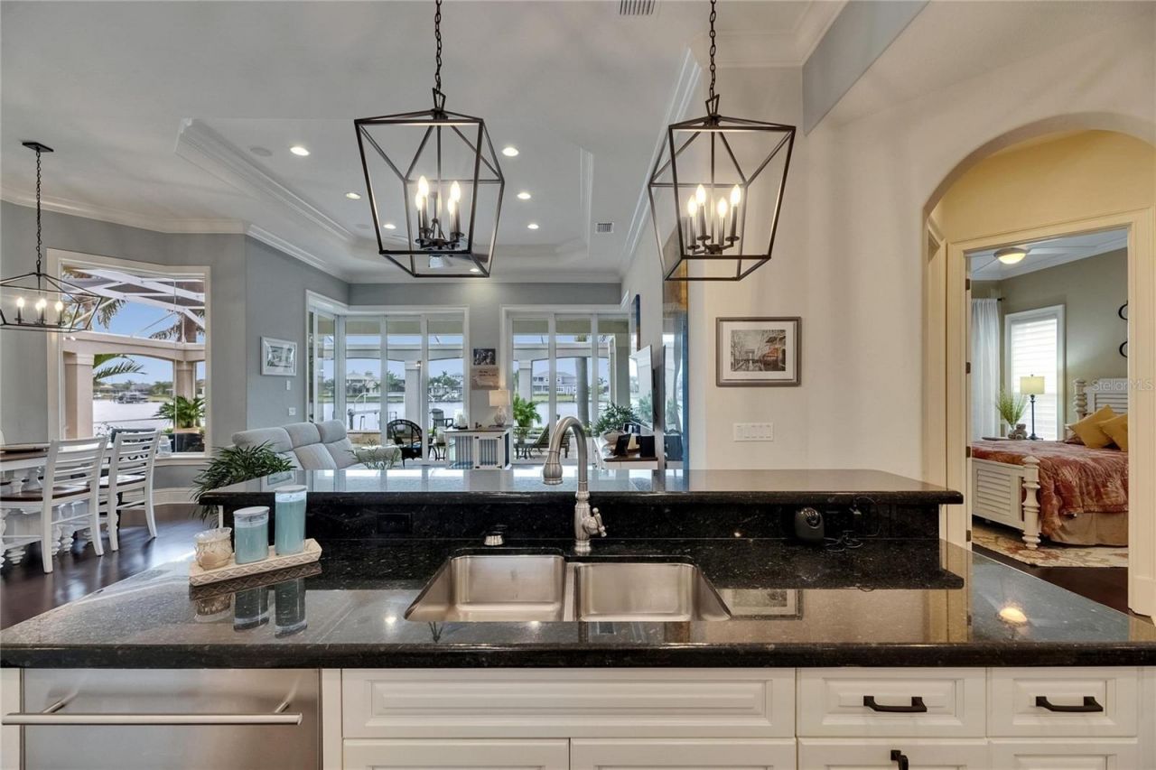 624 Balibay Road, Apollo Beach, FL 33572 Photo