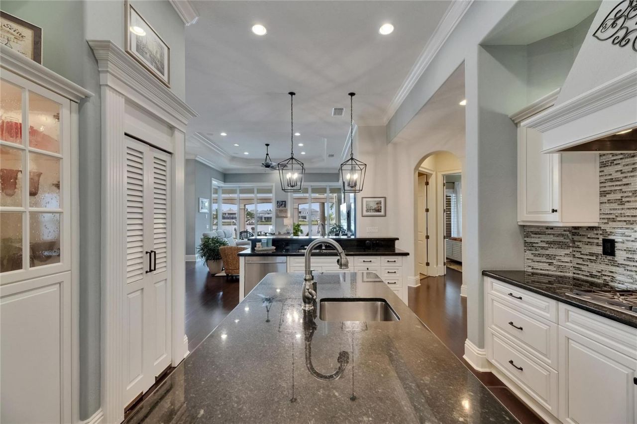 624 Balibay Road, Apollo Beach, FL 33572 Photo