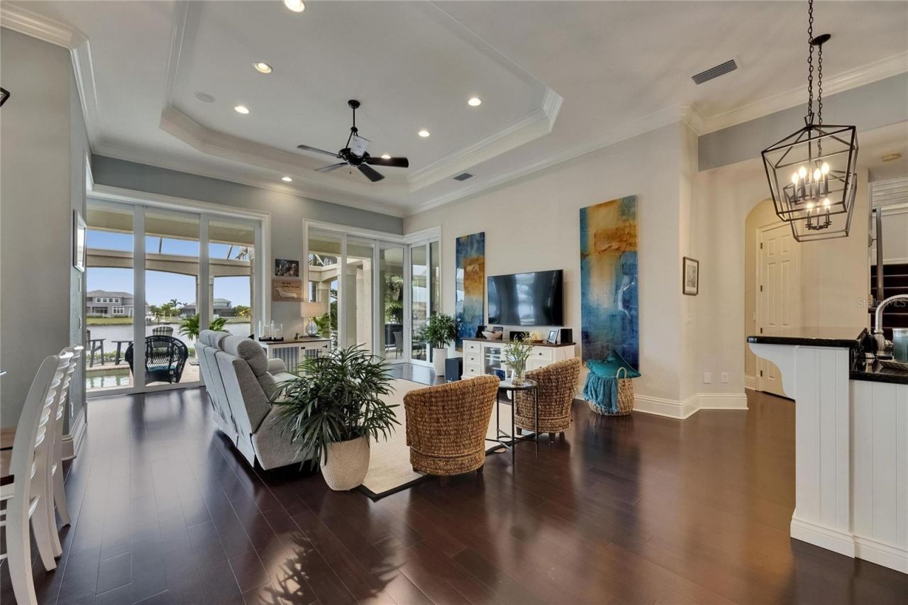 624 Balibay Road, Apollo Beach, FL 33572 Photo