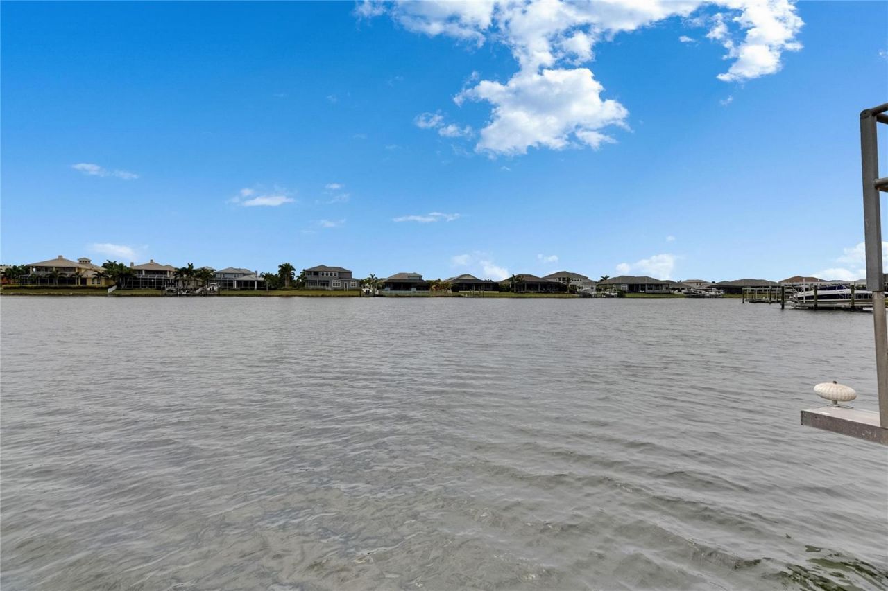 624 Balibay Road, Apollo Beach, FL 33572 Photo