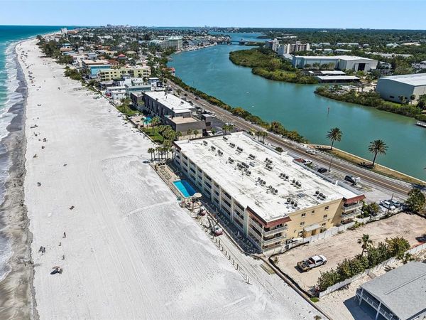 50 GULF BOULEVARD, Unit 301, INDIAN ROCKS BEACH, FL 33785