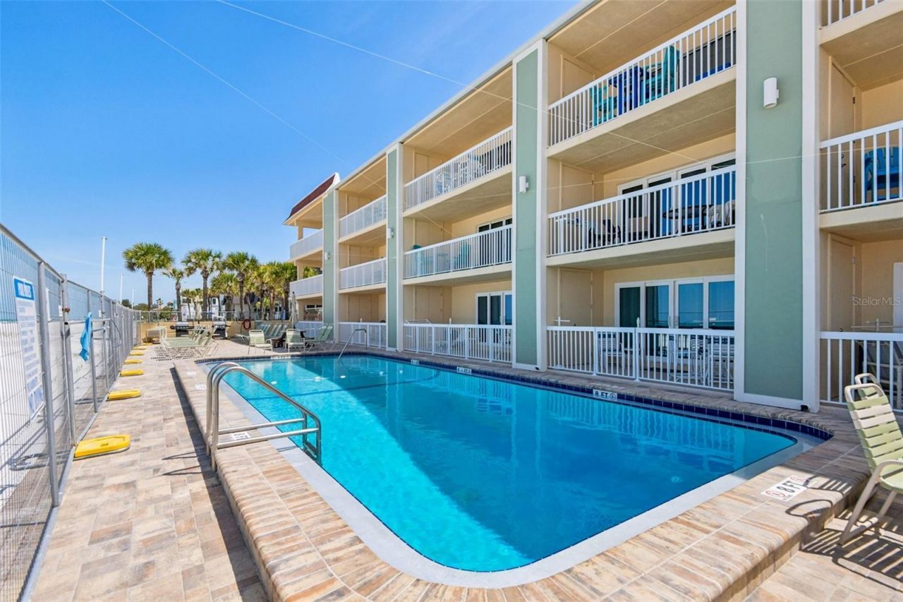 50 Gulf Boulevard, Unit 301, Indian Rocks Beach, FL 33785 Photo