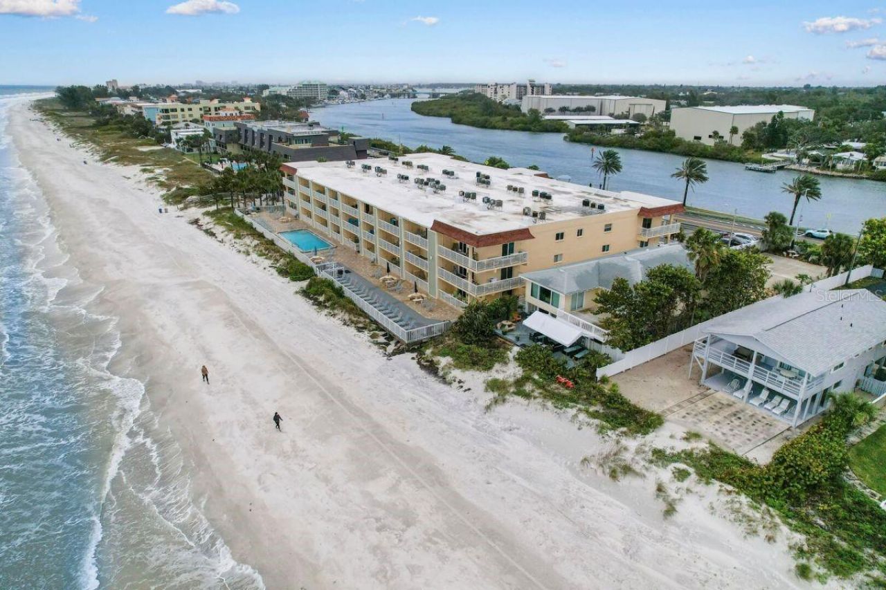 50 Gulf Boulevard, Unit 301, Indian Rocks Beach, FL 33785 Photo