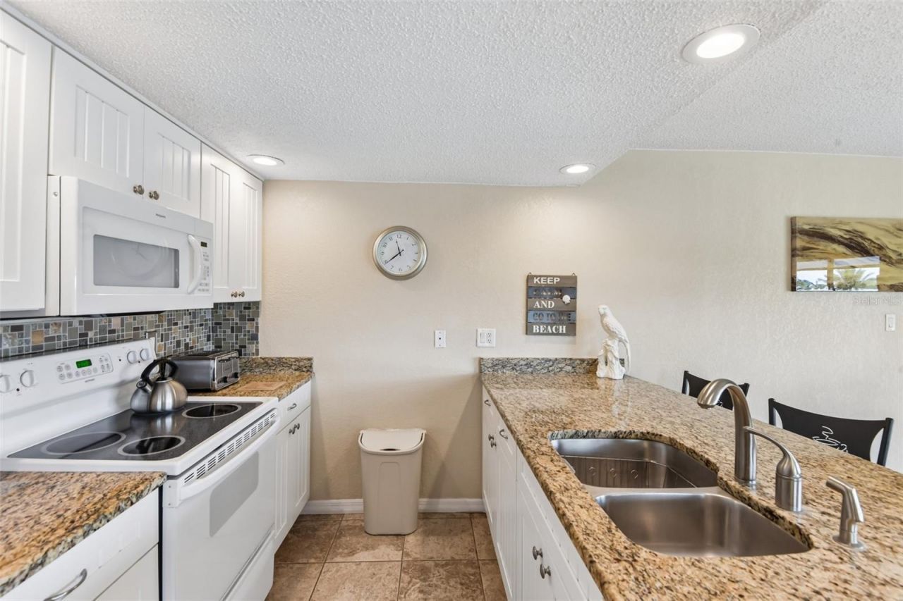 50 Gulf Boulevard, Unit 301, Indian Rocks Beach, FL 33785 Photo