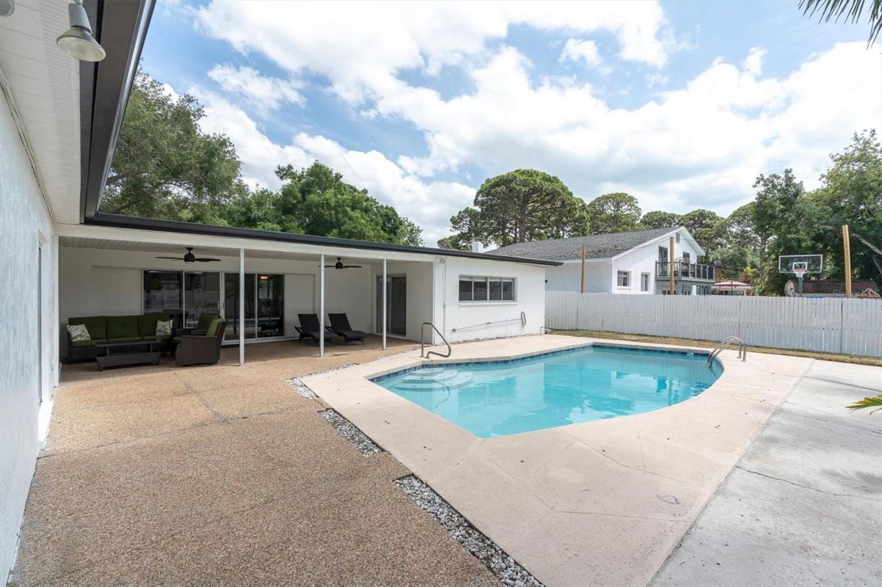 14254 84th Terrace, Seminole, FL 33776 Photo