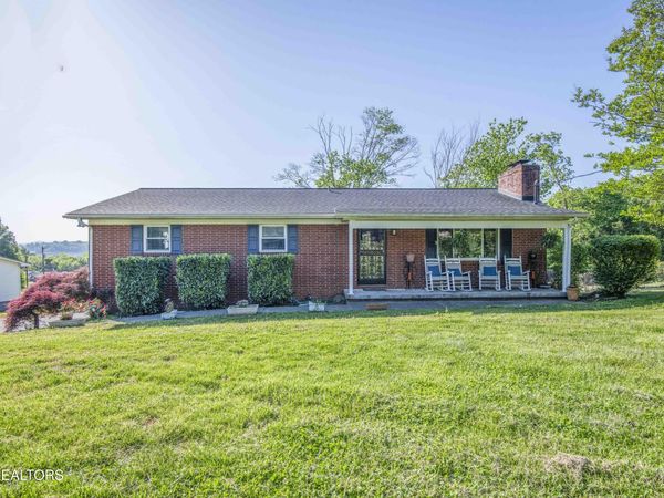 4206 NE Shangri La Drive, Knoxville, TN 37914