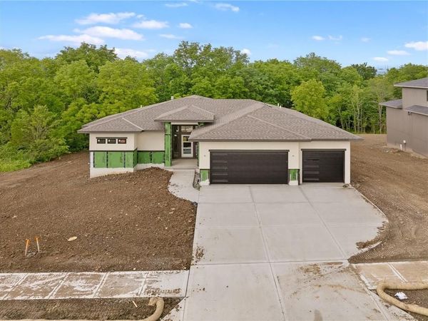 514 Turnbridge Drive, Raymore, MO 64083