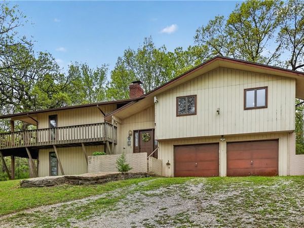 12601 Little Blue Road, Kansas City, MO 64133