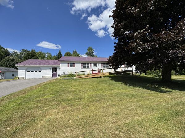 92 Athens Road , Harmony, ME 04942
