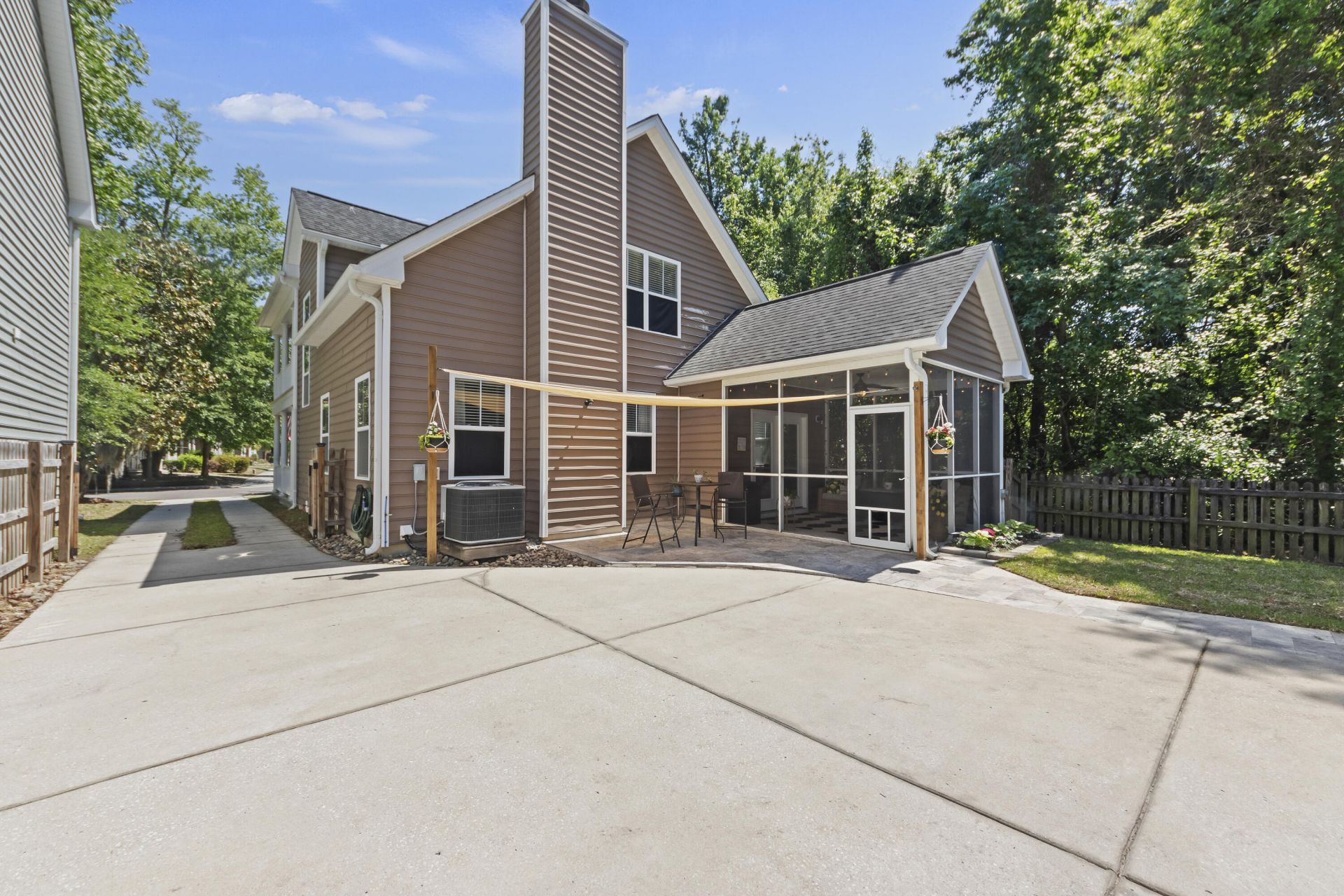 1439 Roustabout Way Photo 52