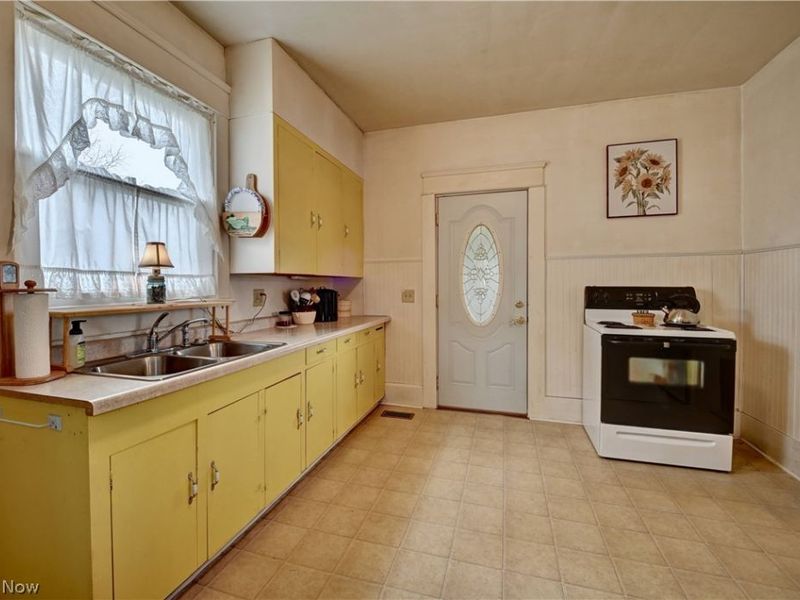 418 Jackson Avenue NE, Brewster, OH 44613 Photo 13