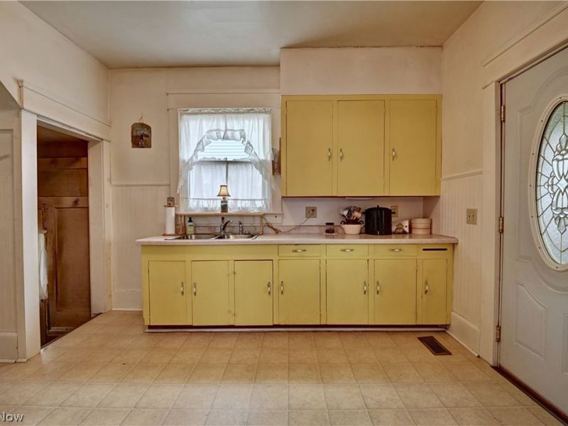 418 Jackson Avenue NE, Brewster, OH 44613 Photo 14