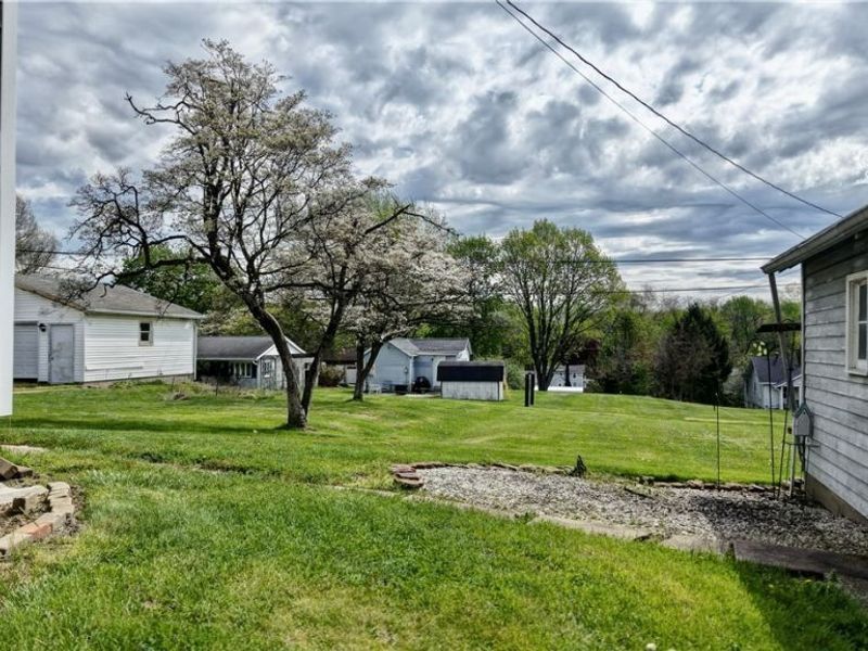 418 Jackson Avenue NE, Brewster, OH 44613 Photo 24