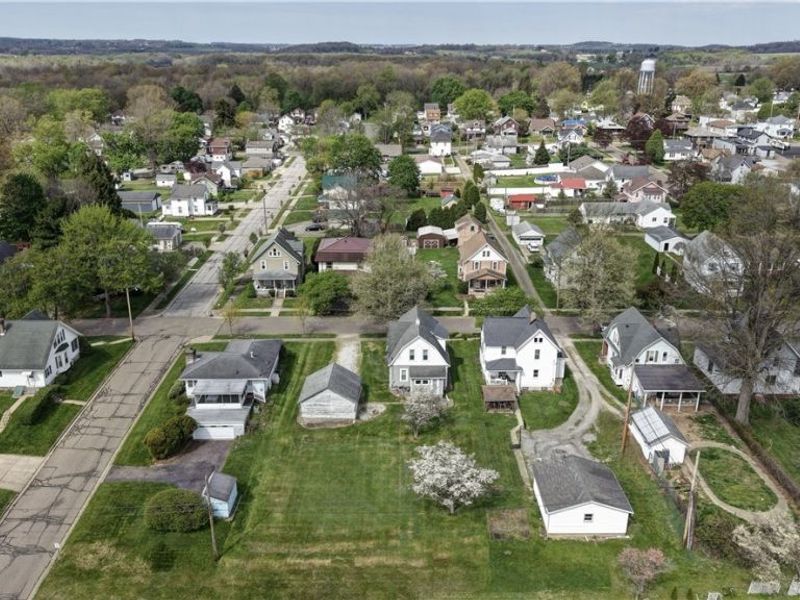 418 Jackson Avenue NE, Brewster, OH 44613 Photo 31