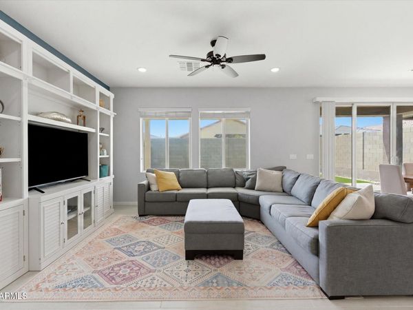 2150 N MARKETSIDE Avenue, Buckeye, AZ 85396