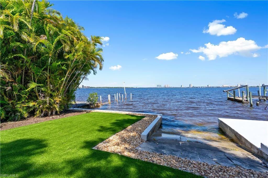 752 Overiver Dr, North Fort Myers, FL 33903 Photo