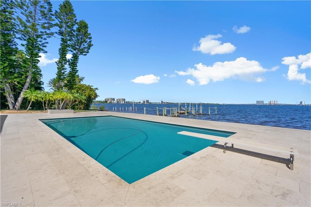 752 Overiver Dr, North Fort Myers, FL 33903 Photo