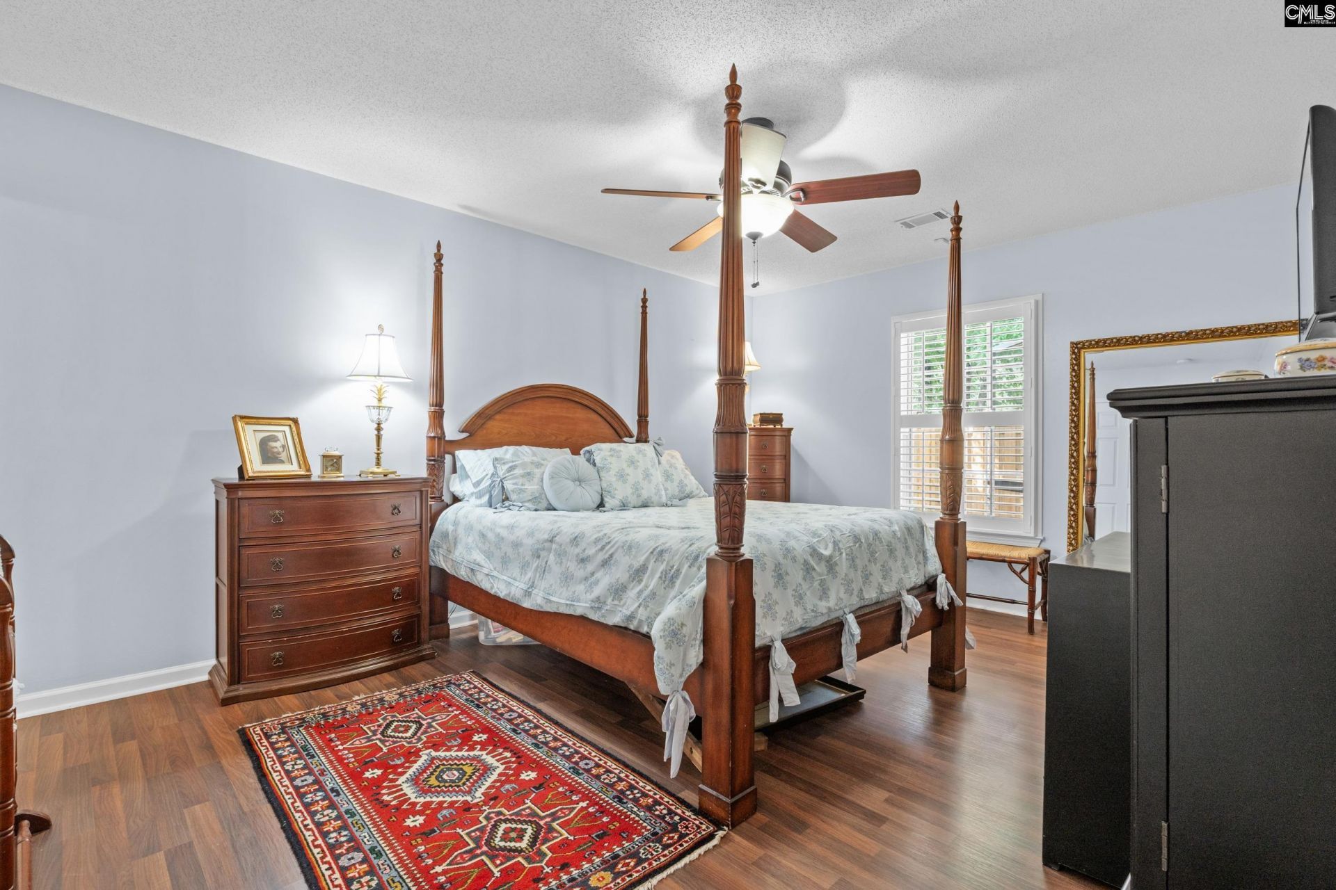 130 Thorn Tree Lane Photo 5