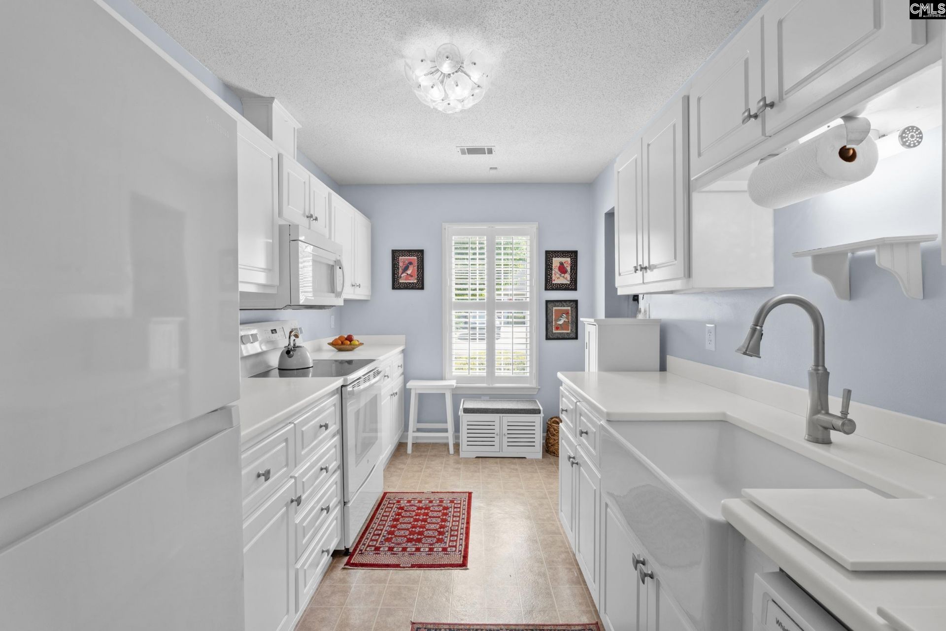 130 Thorn Tree Lane Photo 5