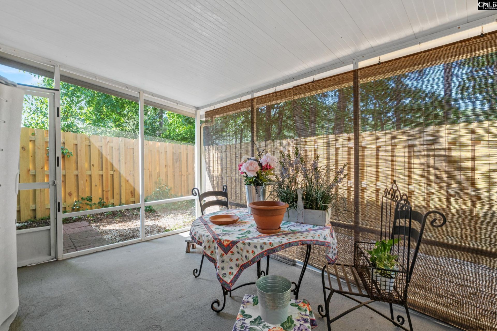 130 Thorn Tree Lane Photo 6