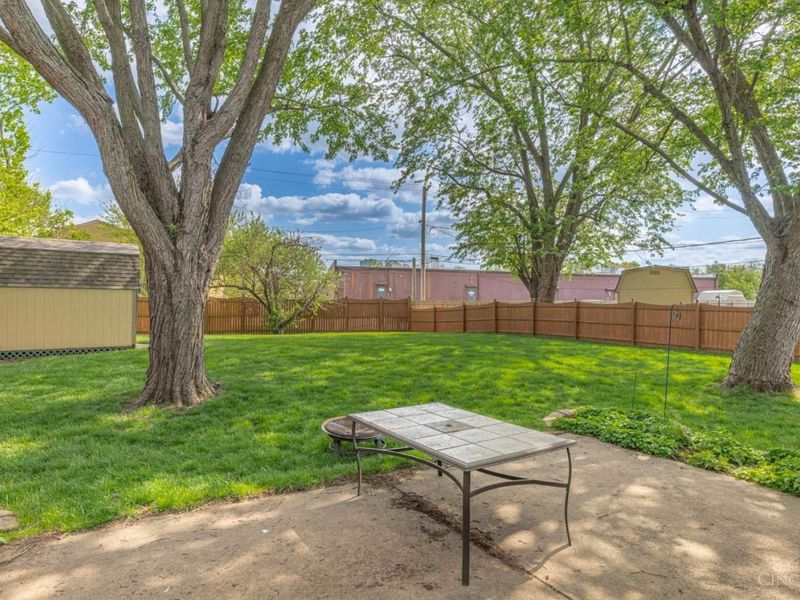 7020 Sonnet Place, Huber Heights, OH 45424 Photo 18