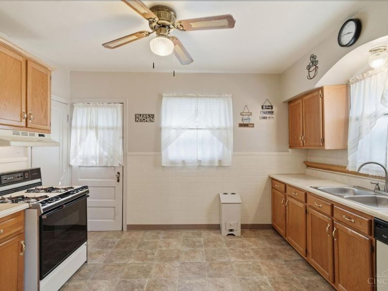 667 Overlook Avenue, Cincinnati, OH 45238 Photo 11