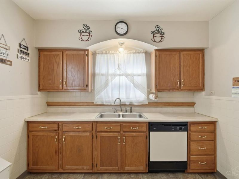 667 Overlook Avenue, Cincinnati, OH 45238 Photo 12