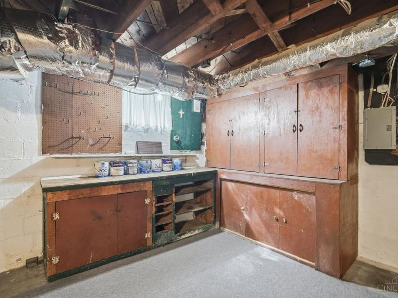 667 Overlook Avenue, Cincinnati, OH 45238 Photo 32