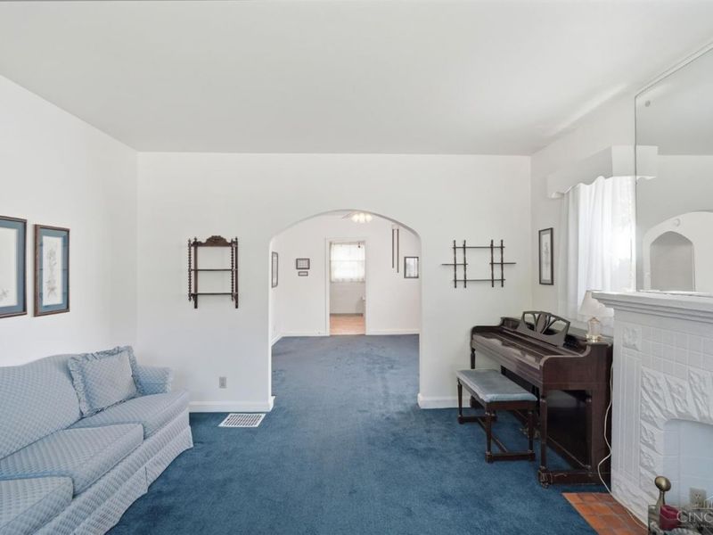 667 Overlook Avenue, Cincinnati, OH 45238 Photo 4