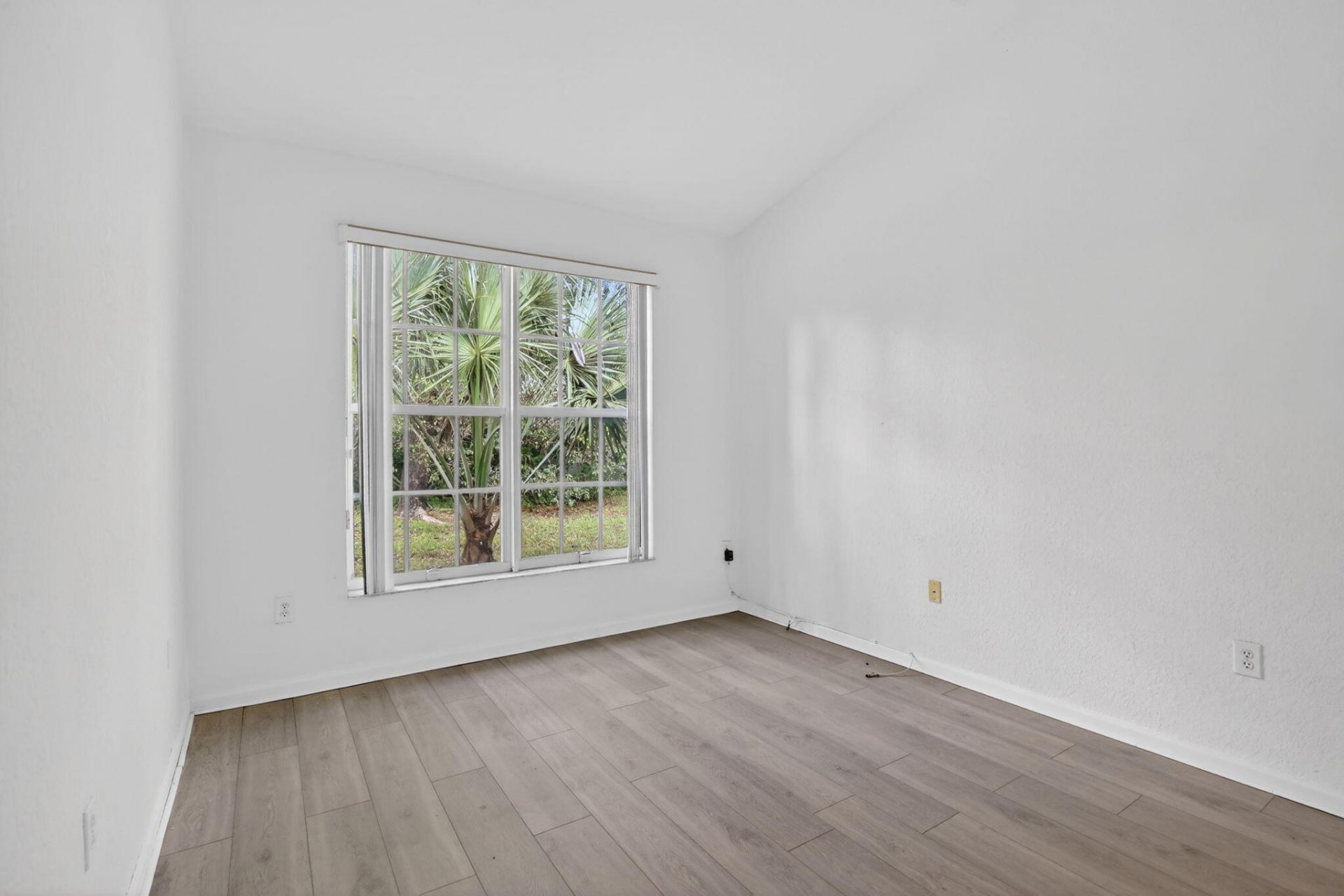 7915 NW 20th Street, Pembroke Pines, FL 33024 Photo