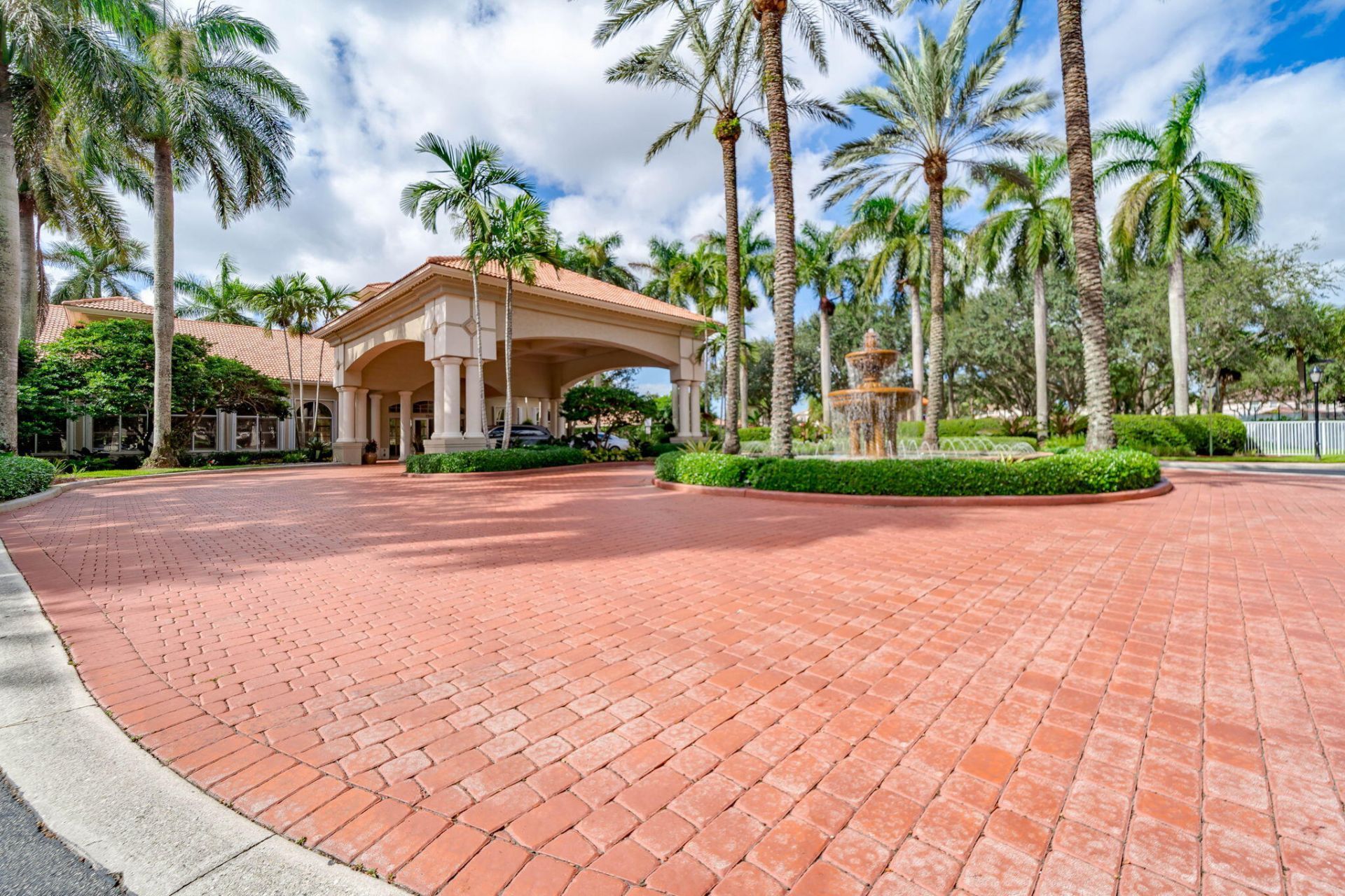7915 NW 20th Street, Pembroke Pines, FL 33024 Photo
