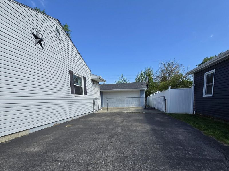 2642 Kingston Avenue , Grove City, OH 43123 Photo 4