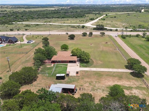 532 Whispering Oaks Drive , Copperas Cove, TX 76522