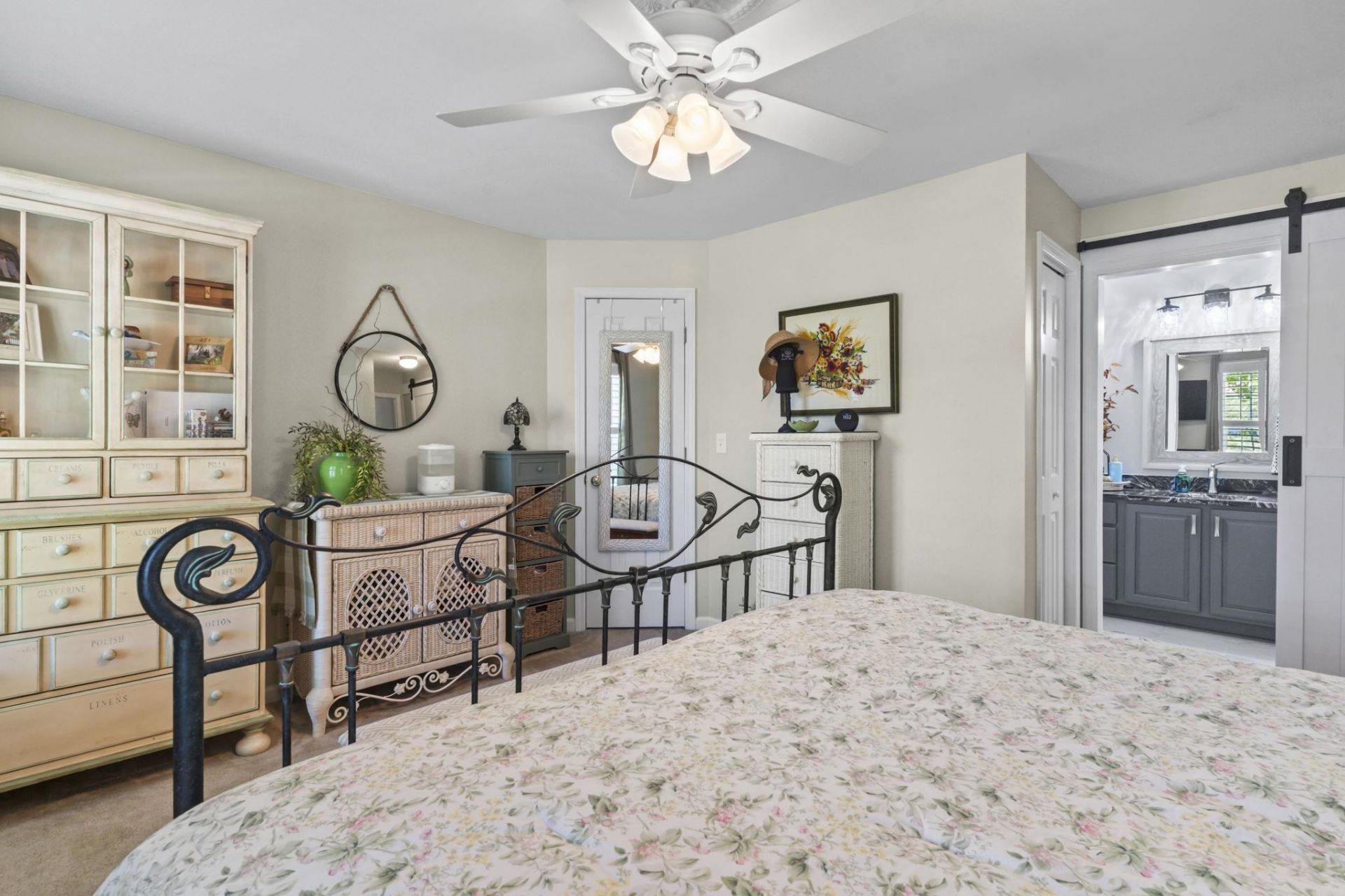 200 Vendura Ct. Photo 14