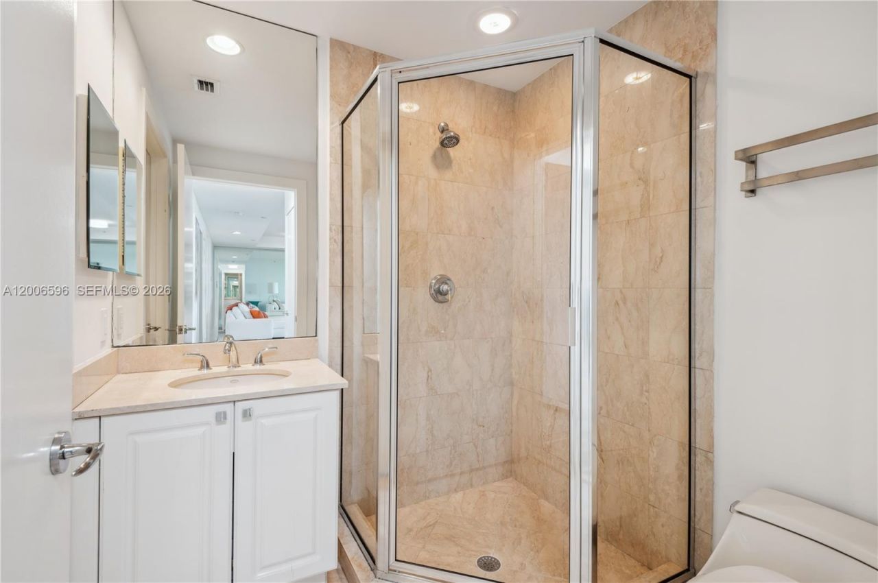 747 Crandon Blvd , Unit PH10, Key Biscayne, FL 33149 Photo