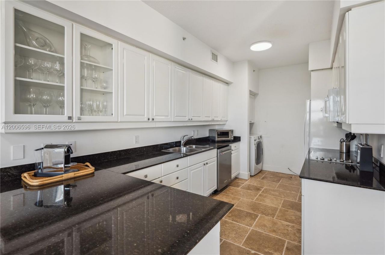 747 Crandon Blvd , Unit PH10, Key Biscayne, FL 33149 Photo