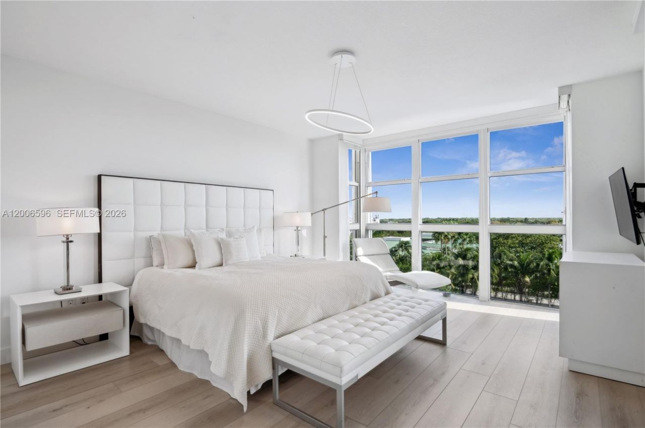 747 Crandon Blvd , Unit PH10, Key Biscayne, FL 33149 Photo