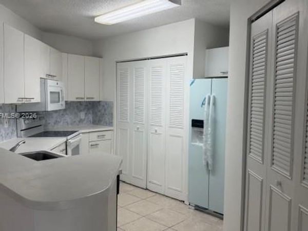 6288 NW 186th St, Unit 206, Hialeah, FL 33015
