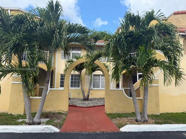 15675 SW 74th Cir Dr , Unit 5, Miami, FL 33193