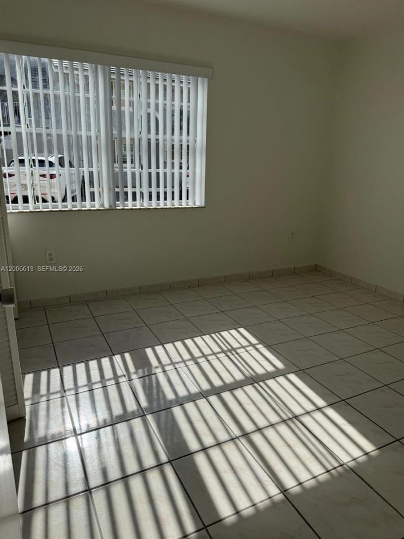 15675 SW 74th Cir Dr, Unit 5, Miami, FL 33193 Photo