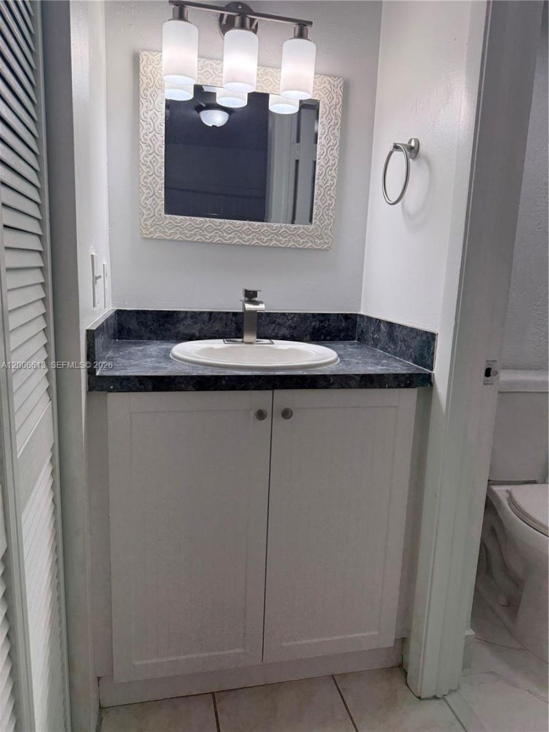 15675 SW 74th Cir Dr, Unit 5, Miami, FL 33193 Photo